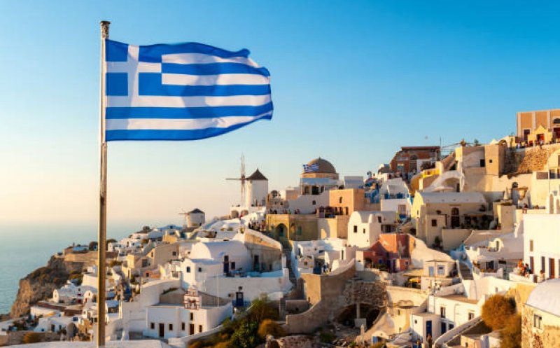 Grecia cere test PCR negativ la intrarea pe teritoriul țării, inclusiv celor vaccinaţi