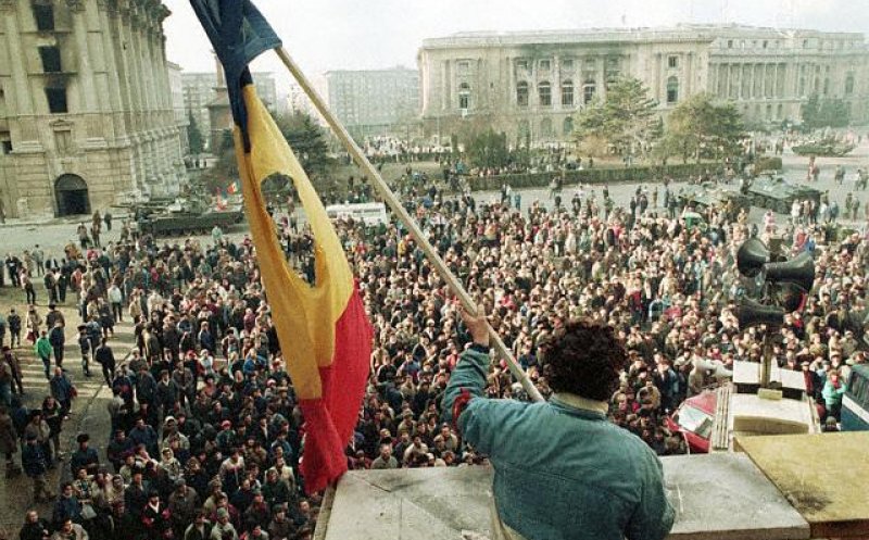 România, REPETENTĂ la justiţie: Dosarul Revoluției nu a fost soluționat nici după 32 de ani. Iliescu nu s-a prezentat la niciun termen al procesului