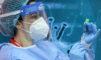 Cum îți dai seama că ești infectat cu Omicron? Există un simptom specific acestei variante