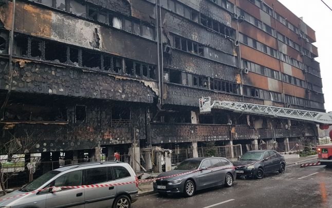Proprietarii apartamentelor distruse în incendiul de la Constanța, strigăte de disperare: ”Asigurarea acoperă doar pereţii, geamurile şi atât”