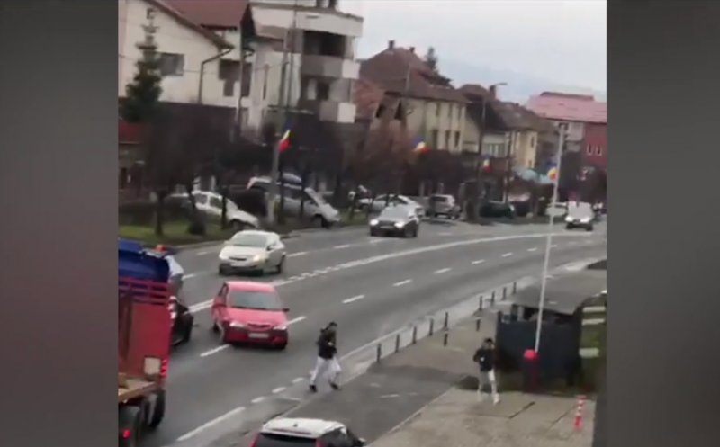 Bătaie în trafic între șoferi la Cluj-Napoca, "în spiritul Crăciunului"