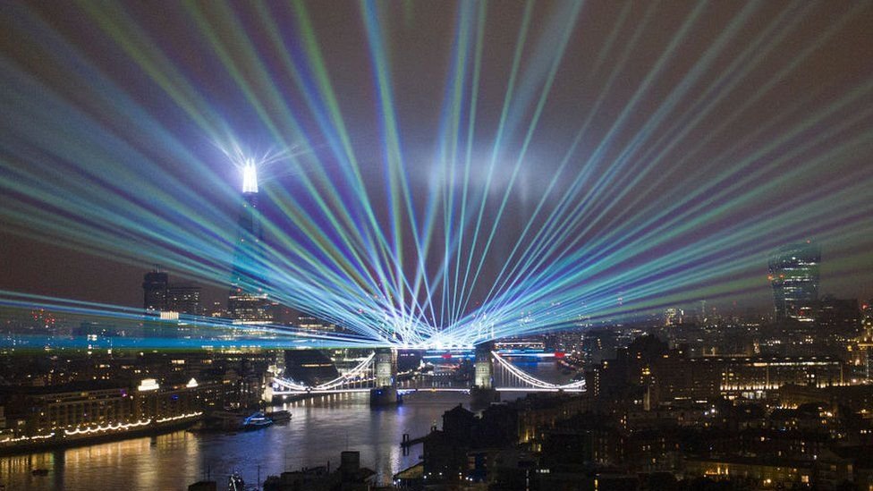 Londra anulează festivităţile de Anul Nou: "Trebuie să luăm măsurile potrivite"