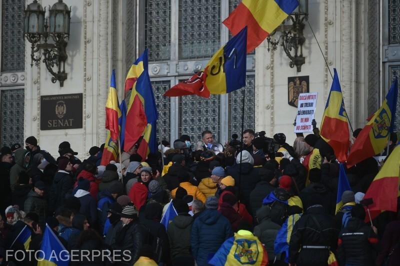 Bode, despre protestul AUR: "Este regretabil ca la 32 de ani de la Revoluție să vedem astfel de manifestări. Nu au nicio legătură cu libera exprimare"