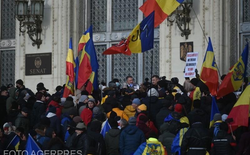 Bode, despre protestul AUR: "Este regretabil ca la 32 de ani de la Revoluție să vedem astfel de manifestări. Nu au nicio legătură cu libera exprimare"