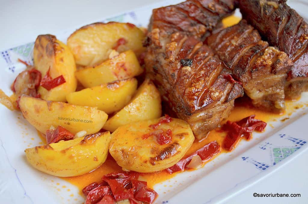 Rețetă de Crăciun | Friptură de porc la tavă, condimentată în stil ardelenesc
