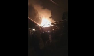 INCENDIU în judeţul Cluj: Le-a ars casa în noaptea de Crăciun. De la ce a pornit focul