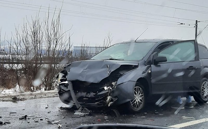 Carambol cu mai multe mașini, la Dej