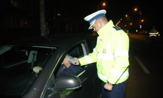 Clujean reținut de polițiști după ce a fost prins la volan fără permis