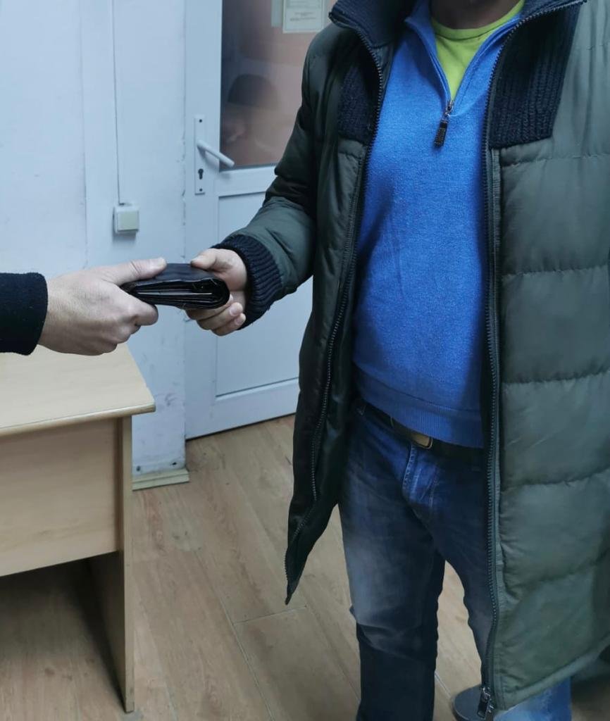 Cluj: Portofel pierdut în Florești, recuperat de un jandarm în timpul său liber