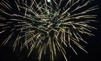 Noapte albă în Florești. Foc superb de artificii pentru intrarea în 2022