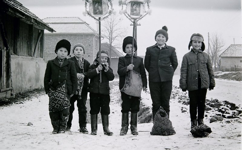 Cum arătau colindătorii Clujului în urmă cu 50 de ani