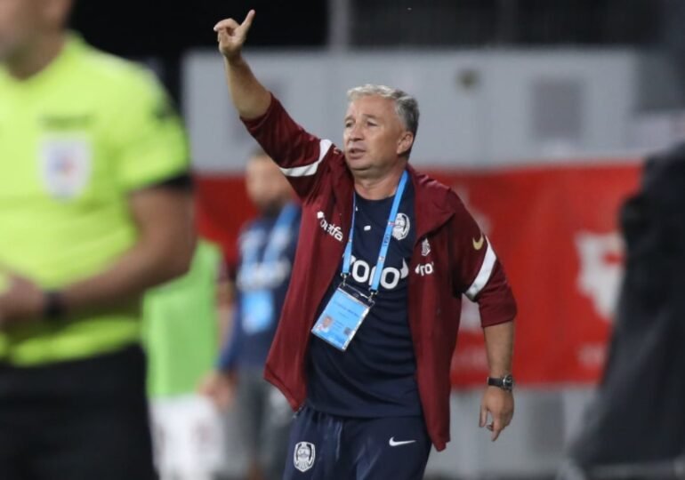 Dan Petrescu i-a dat replica lui Bendeac la acuzaţia că nu a renunţat la bani pentru a antrena naţionala