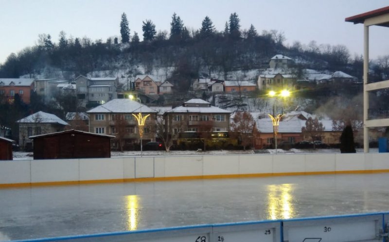 Se deschide un nou patinoar în județul Cluj. Cum se face accesul și cât costă un bilet