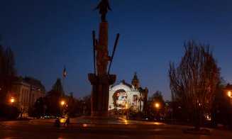 Eminescu a făcut spectacol la Cluj-Napoca, pe clădirea Teatrului Național „Lucian Blaga”