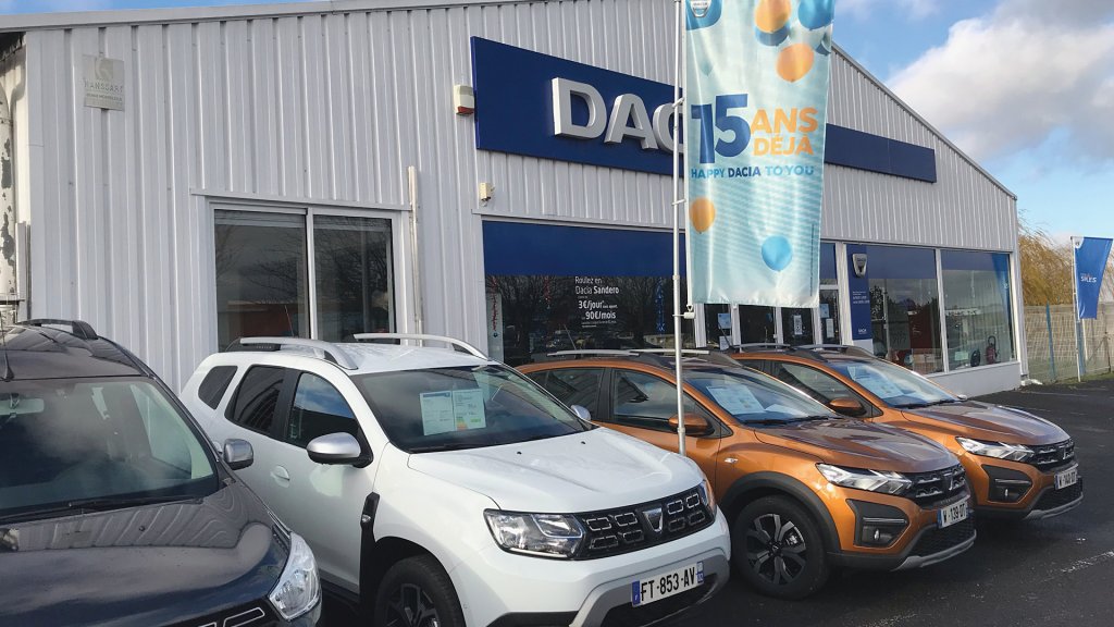 Performanțe uimitoare pentru Dacia: Cea mai vândută mașină în Franța și în Top 5 în alte nouă ţări europene. Duster, cel mai vândut SUV din Europa către clienţii particulari