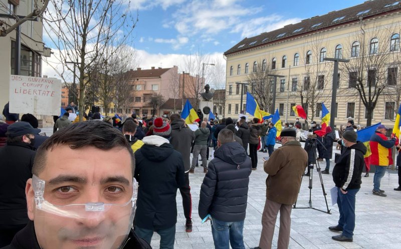 Caravana AUR, în frunte cu George Simion, ajunge la Cluj-Napoca / Adunarea nu are autorizație de la Primărie