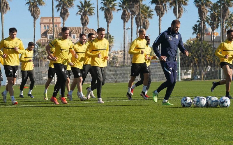 FCSB-ul se teme că va lua COVID de la CFR-işti. Jucătorii vaccinaţi nu sunt obligaţi să se testeze săptămânal