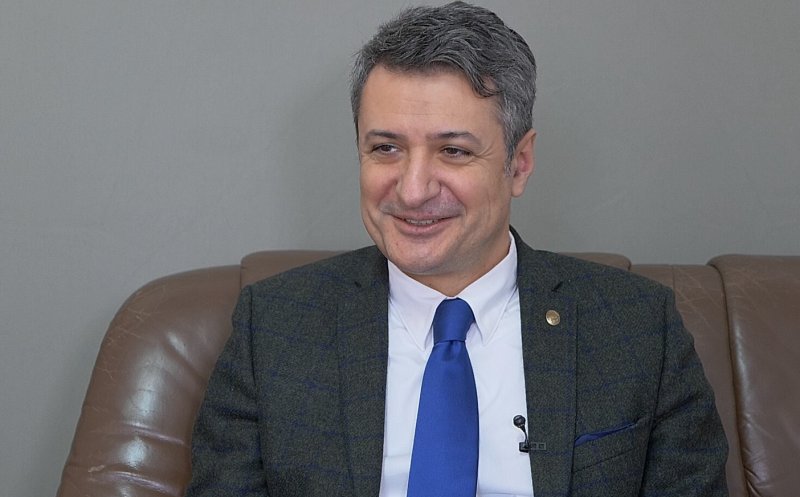Deputatul Achimaș prezintă Planul Național de Combatere a Cancerului. La eveniment participă președintele Iohannis și ministrul Sănătății