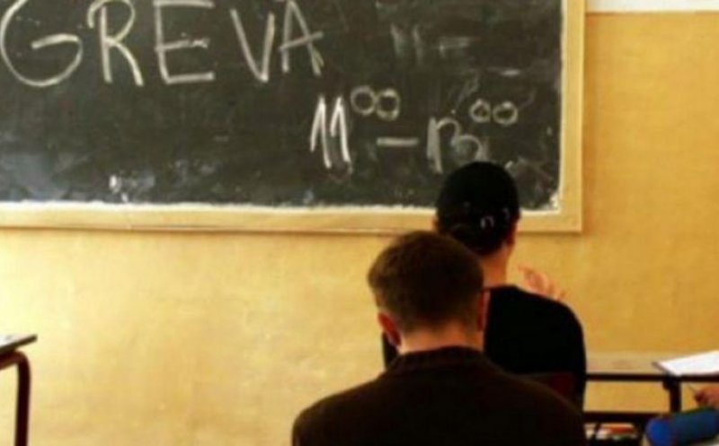 GREVĂ de avertisment în învăţământ: "Cum arată astăzi ŞCOALA, aşa va arăta mâine ŢARA"