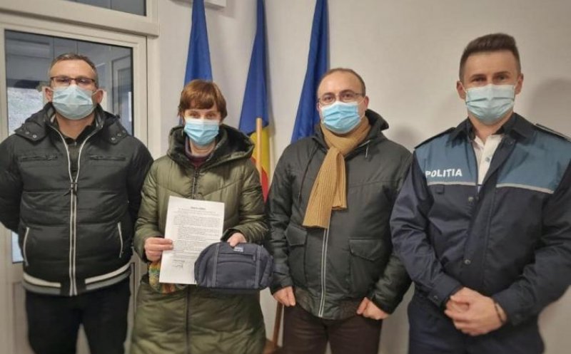Cluj:  A găsit o borsetă burdușită cu bani și nu a stat pe gânduri