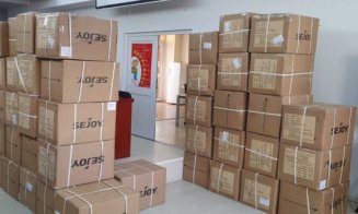 Peste 10 milioane de teste rapide au ajuns în depozitele inspectoratelor școlare din țară