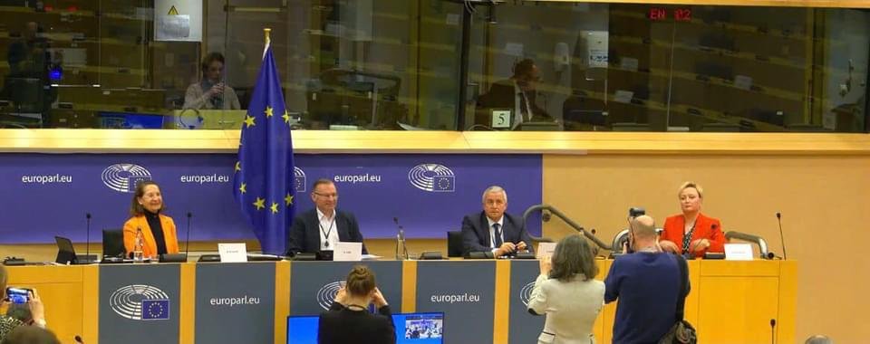 "Mă onorează, dar în același timp mă responsabilizează". Ce a reușit clujeanul din Parlamentul European