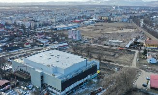 Lucrările la Polivalenta de 18 mil. euro din Turda avansează rapid / Cum arată acum
