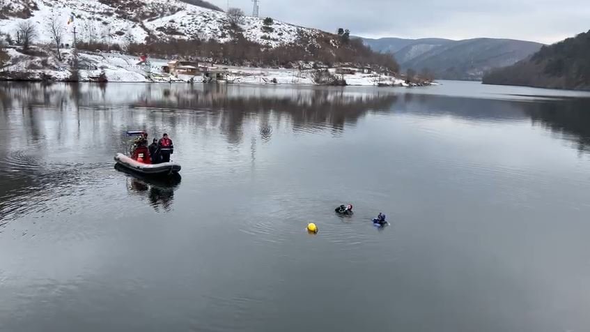 Cine erau cele două persoane care au murit după ce au căzut cu mașina în Tarnița