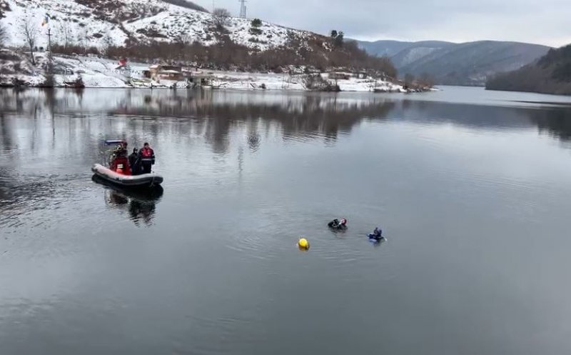 Cine erau cele două persoane care au murit după ce au căzut cu mașina în Tarnița
