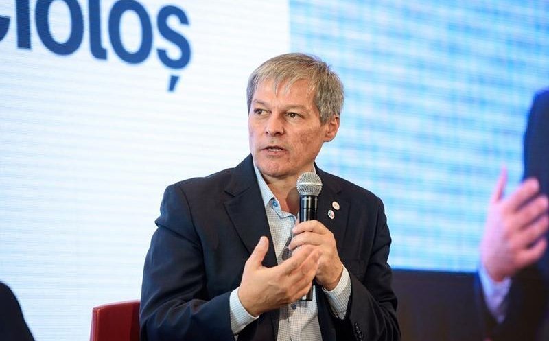 Surse: Dacian Cioloș și-a anunțat demisia de la șefia USR. Cine îi poate lua locul