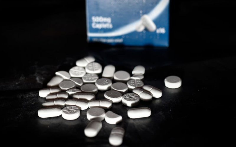 Paracetamolul luat pe termen lung crește riscul atacurilor de cord și al accidentelor cerebrale