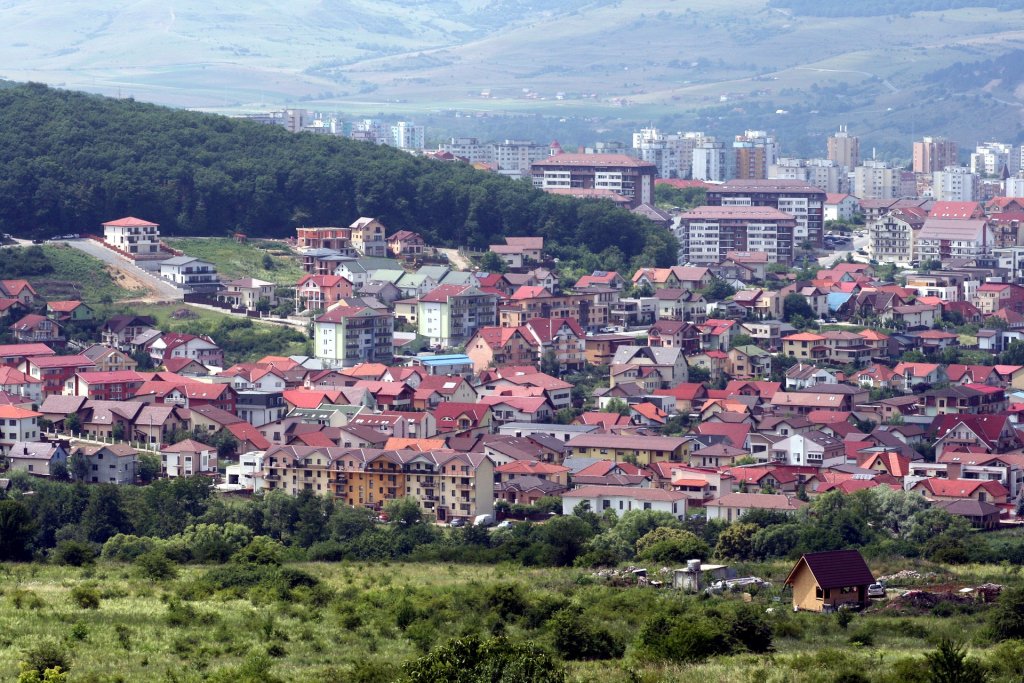 E tot mai scump să locuiești în „orașul de cinci stele".  Prețul mediu/mp al locuințelor din Cluj s-a dublat în ultimii 12 ani