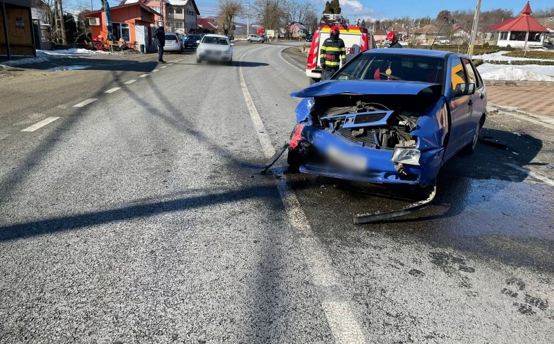 Accident grav în Cluj! Coliziune frontală, trei mașini implicate