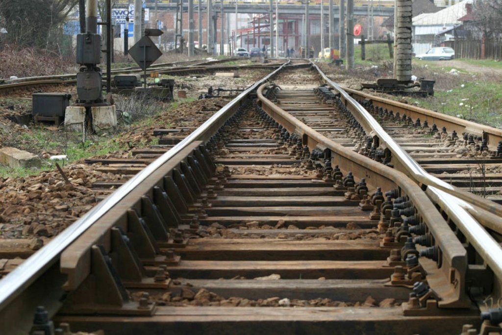 Tren deraiat pe relaţia Sighetul Marmaţiei - Cluj-Napoca. O comisie cercetează cauzele