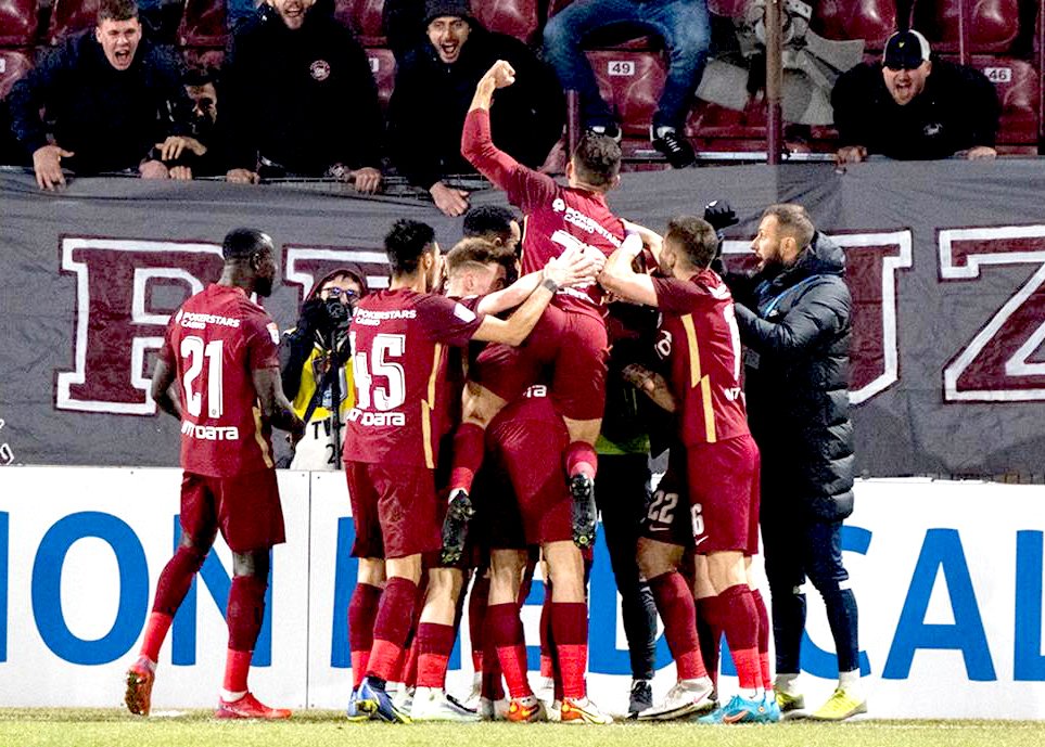 Dan Petrescu: "PENIBILI". Fanii lui CFR Cluj: Declaraţiile antrenorului distrug moralul echipei