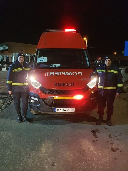 Microbuz ISU Cluj, trimis la Vama Siret pentru transportul refugiaților