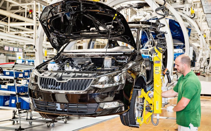 Ce se mai aude de gigantul auto care ar putea prelua integral Tetarom V Luna