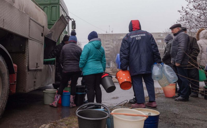 Cât durează încetarea focului în Mariupol. Civilii ucraineni vor fi evacuaţi cu autobuzele