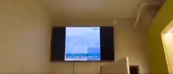 Hackerii Anonymous au piratat posturi TV din Rusia și au transmis imagini din război