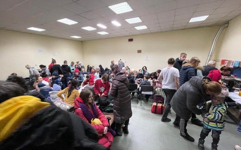 Aproape 2.000 de refugiați ucraineni, cazați la Cluj-Napoca. Boc: ''Vom avea un centru fizic de ajutor''