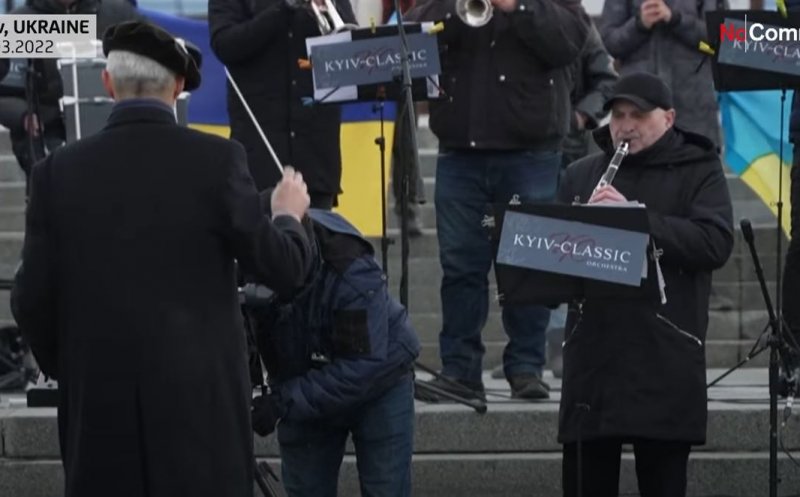 Impresionant! Imnul Ucrainei, interpretat în centrul Kievului, în timp ce trupele ruse înaintează spre oraș