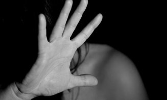 Minoră, bătută și violată de un bărbat din Cluj. Au fost necesare 6 luni de cercetări, până la reținerea agresorului