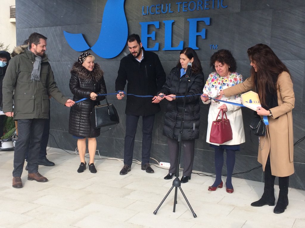 Liceul Teoretic „Elf", prima școală din cartierul clujean Bună Ziua