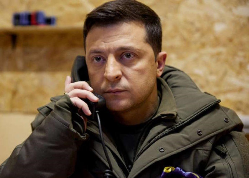 Iohannis a vorbit la telefon cu Zelenski. Ce au discutat cei doi președinți