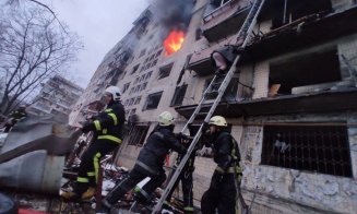 Un bloc de locuinţe din Kiev a fost bombardat, doi oameni au murit, trei au fost răniți
