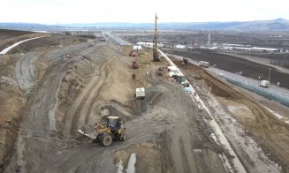 Ce se mai întâmplă pe Autostrada Sebeş Turda în zona alunecării de teren de la Oiejdea