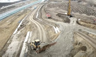 Ce se mai întâmplă pe Autostrada Sebeş Turda în zona alunecării de teren de la Oiejdea