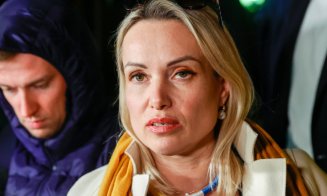 Jurnalista care a protestat la televiziunea rusă a refuzat oferta preşedintelui Emmanuel Macron