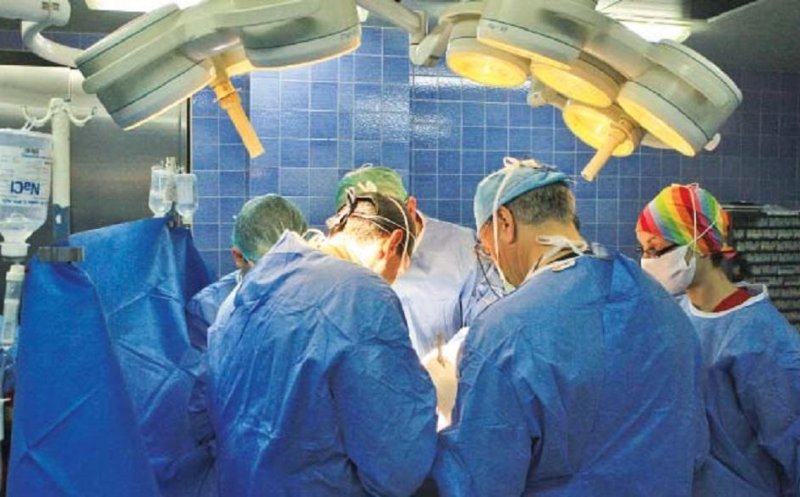 Medicii clujeni salvează vieți prin prelevarea organelor unui pacient în moarte celebrală