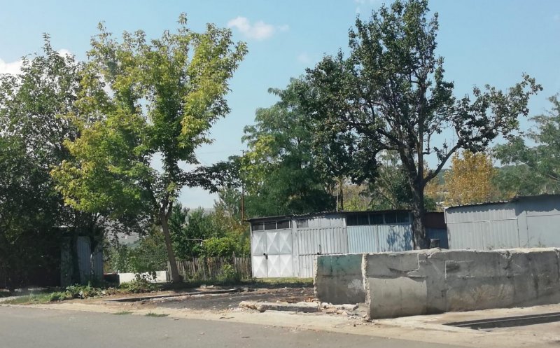 Peste 2.000 de garaje de cartier vor fi demolate în 2022. VEZI zonele
